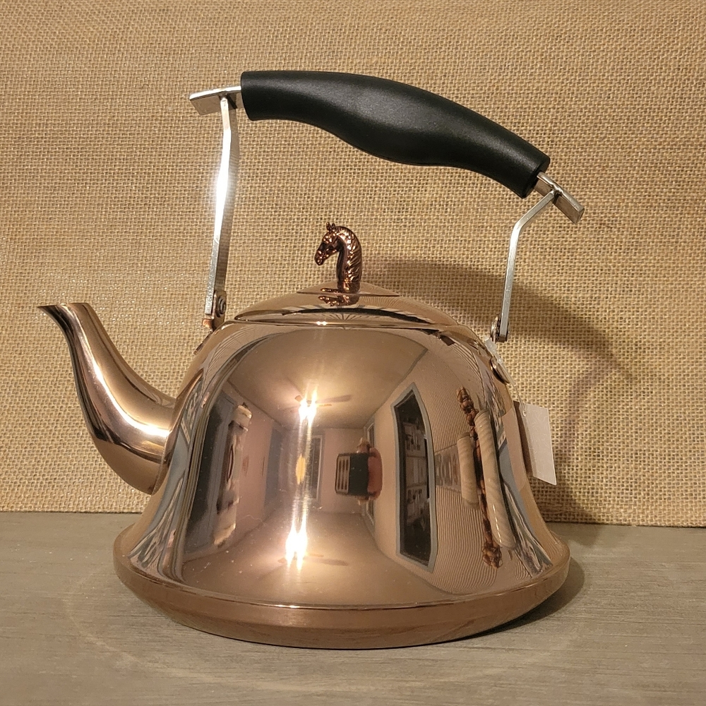 Gable Home Teapot